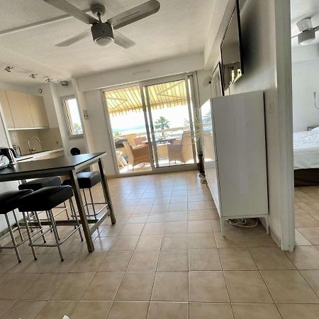 Superbe Apt 2P Front De Mer Pour 4 Pers Avec Terrasse - Cavalaire-Sur-Mer - Fr-1-226B-162 Cavalaire-sur-Mer Exterior foto