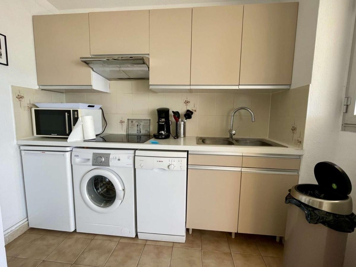 Superbe Apt 2P Front De Mer Pour 4 Pers Avec Terrasse - Cavalaire-Sur-Mer - Fr-1-226B-162 Cavalaire-sur-Mer Exterior foto